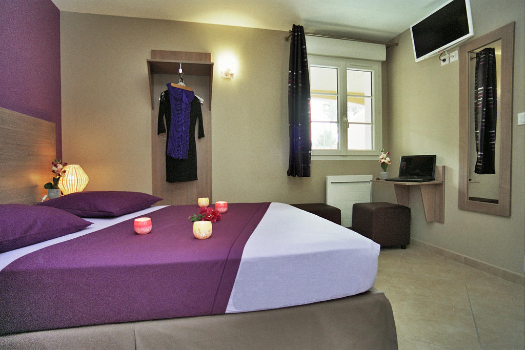 Hotel L'Anvia Bollène Zimmer foto