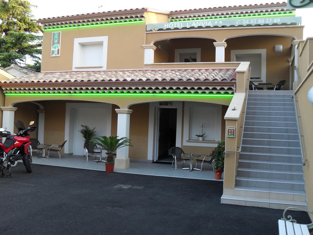 Hotel L'Anvia Bollène Exterior foto