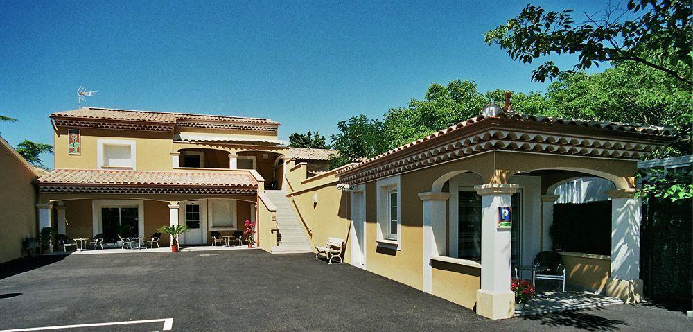 Hotel L'Anvia Bollène Exterior foto